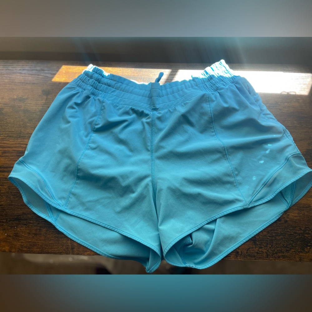 LULULEMON HOTTY HOT HR 4” SHORTS